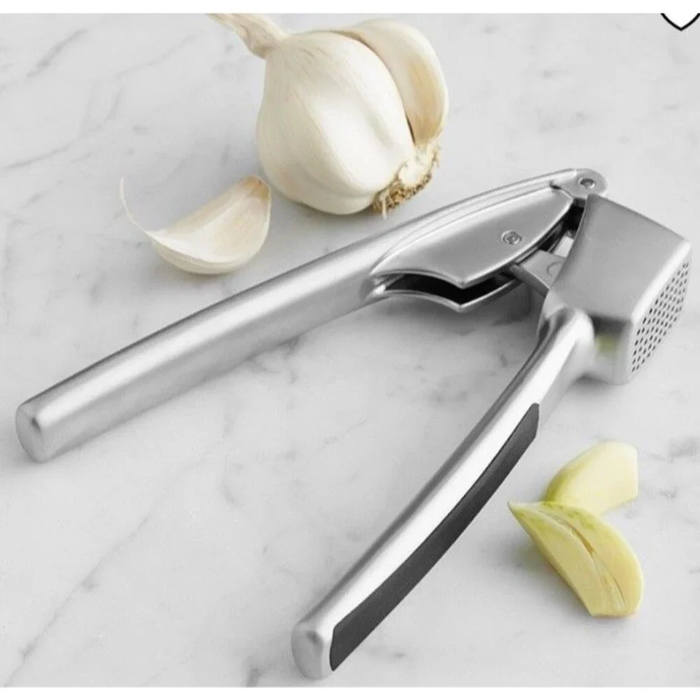 Williams Sonoma Garlic Press NEW